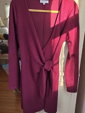 Burgundy Knit Wrap Dress Like New Size Medium, Long Sleeve V-neck. Socialite